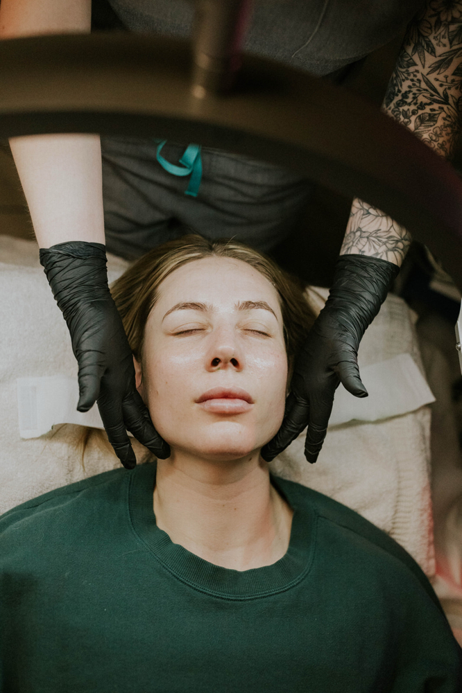 Deluxe H2o Glow Facial