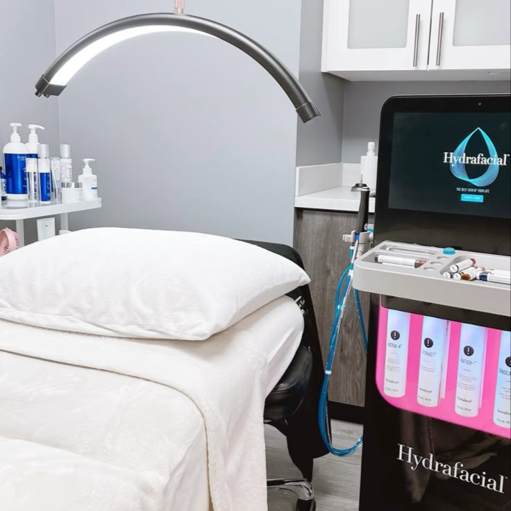 Signature Hydrafacial at Graceful Glow Beauty Bar in Justin, TX