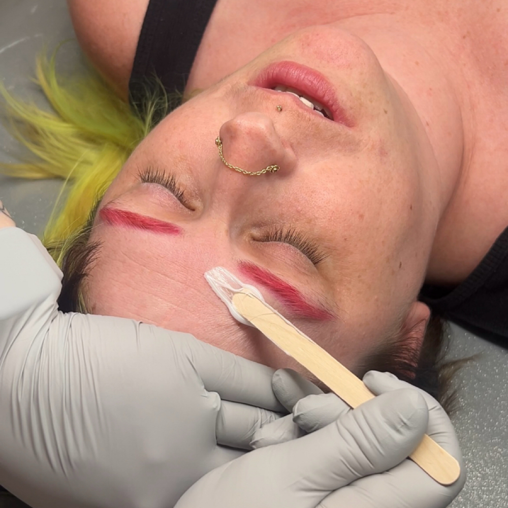 Eyebrow Cleanup at True Blue Waxing Crew in Orange, CA