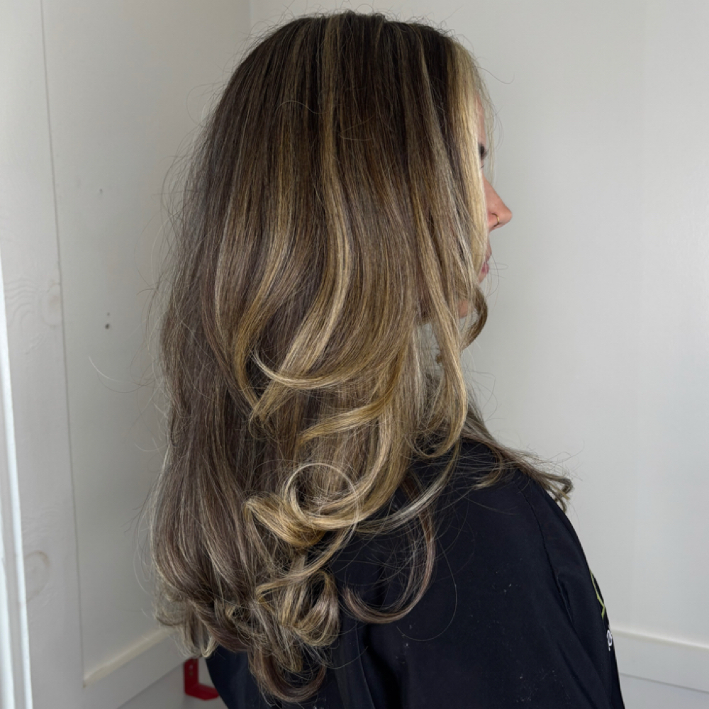 Blowout at Emily Thornton in Jacksonville, FL