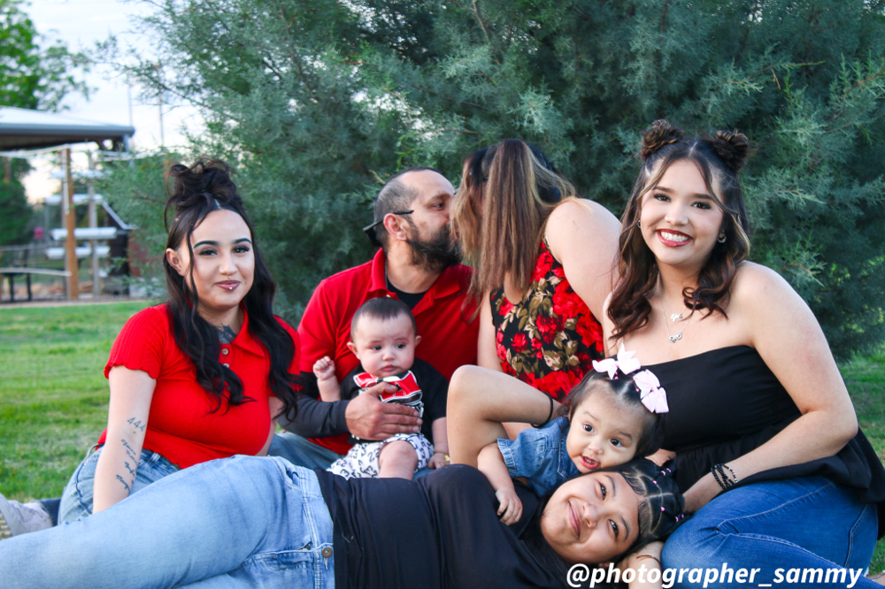 Seasonal Family Photo Shoot