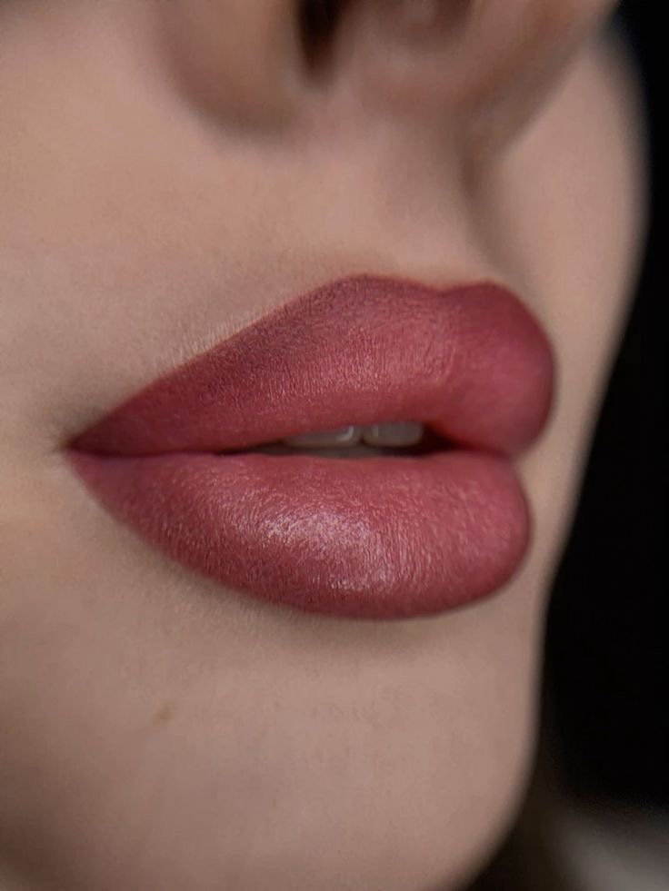 Lip Blushing