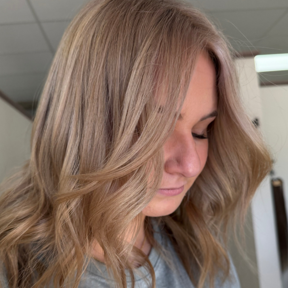 Mini High Light at Kierstin  Moore in Burlington, NC
