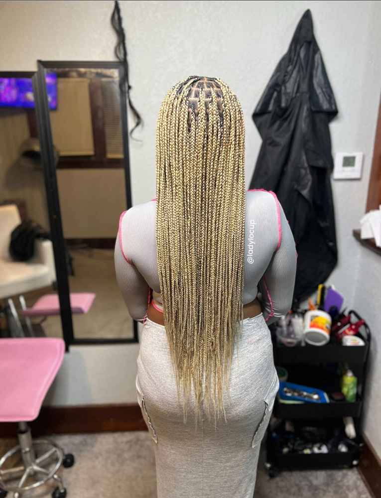 Small Butt Length Knotless