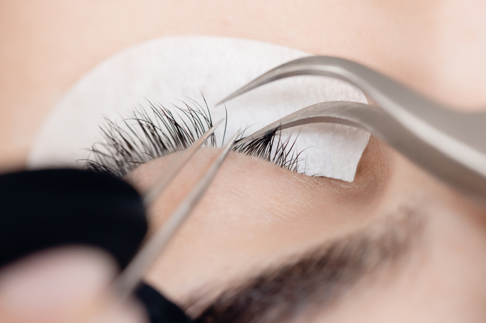 Classic Lashes 2 Week Fill