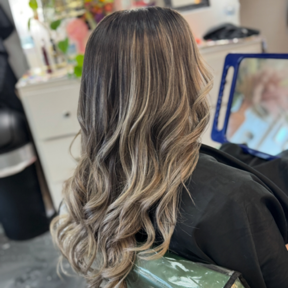 Bayalayge Colormelt & Tone at Beauty By Brit in Lubbock, TX