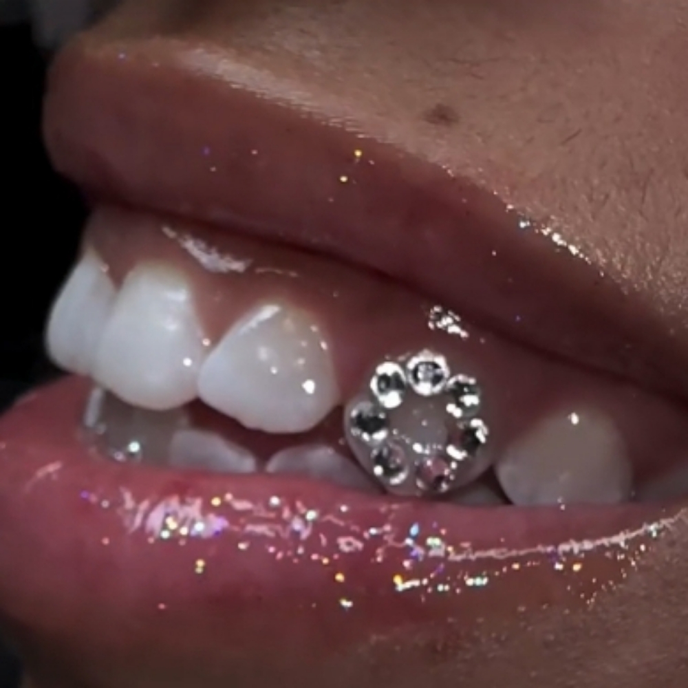 Tooth Gem- Window Design at Teeth Whitening Lounge in Santa Ana, CA