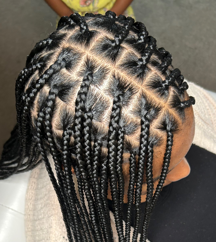 Smedium Knotless Braids