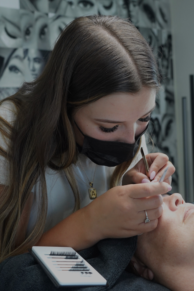Lash Removal