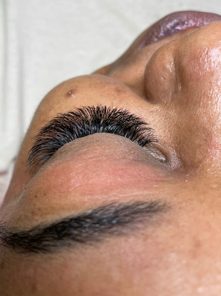 Volume Lash Extensions