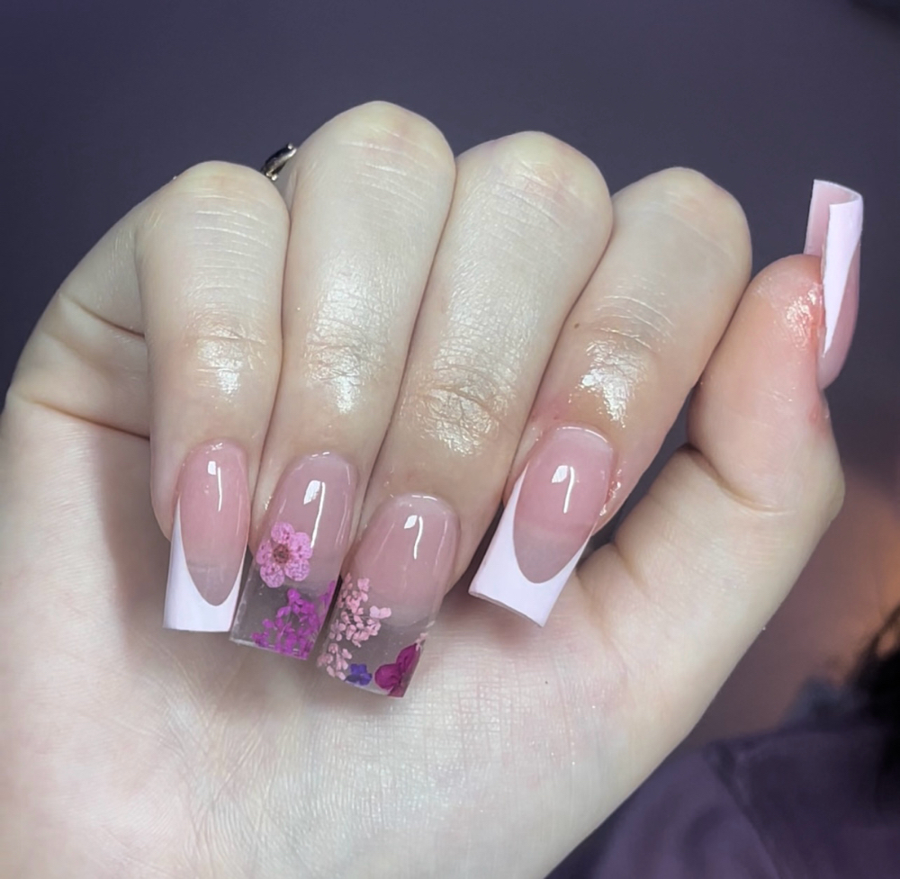 Medium Full Set at Sara Mendoza in Chicago, IL