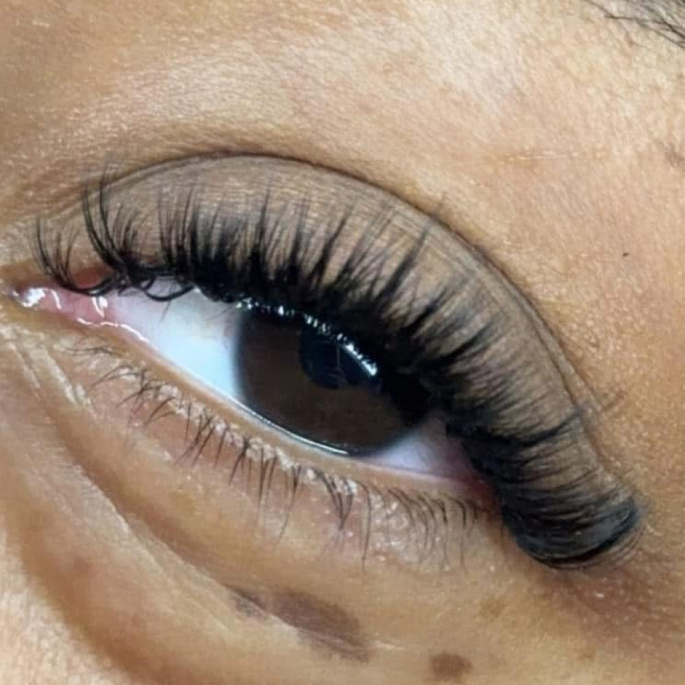 Hybrid at Angelic’Lux Beauty studio in Jblm, WA