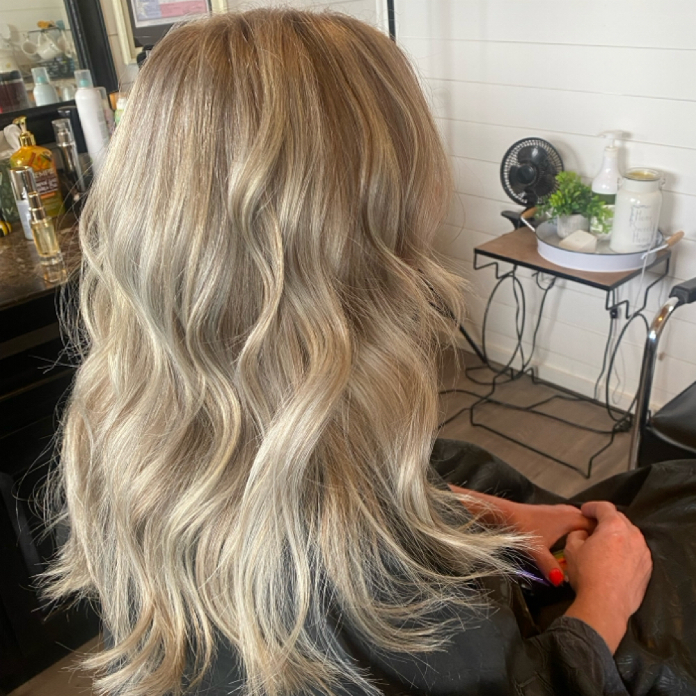 Partial Babylight at HAIR • AESTHETICS • CONFIDENCE in Brownwood, TX