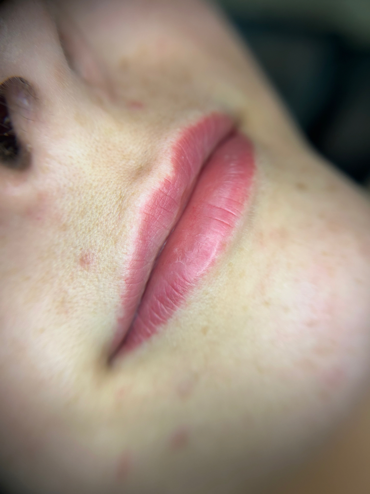 Lip Blushing 6-8 Week Touch Up
