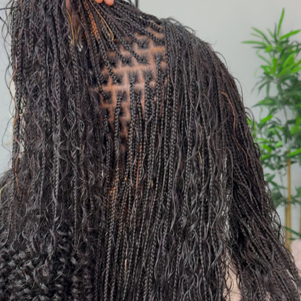 Boho Goddess Knotless- Extra small at Kechna B in North Miami Beach, FL