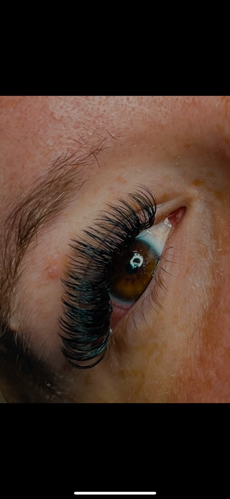 Volume Lash Extensions