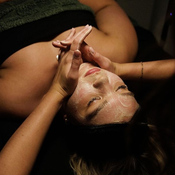 Customized 90 Minute Facial at L.E.N Beauty Studio in Round Lake Park, IL