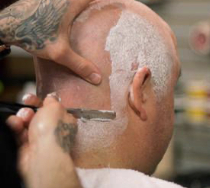 Straight Razor Headshave