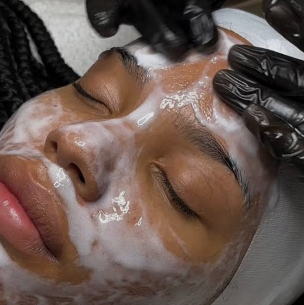 Oxygen Glow Facial