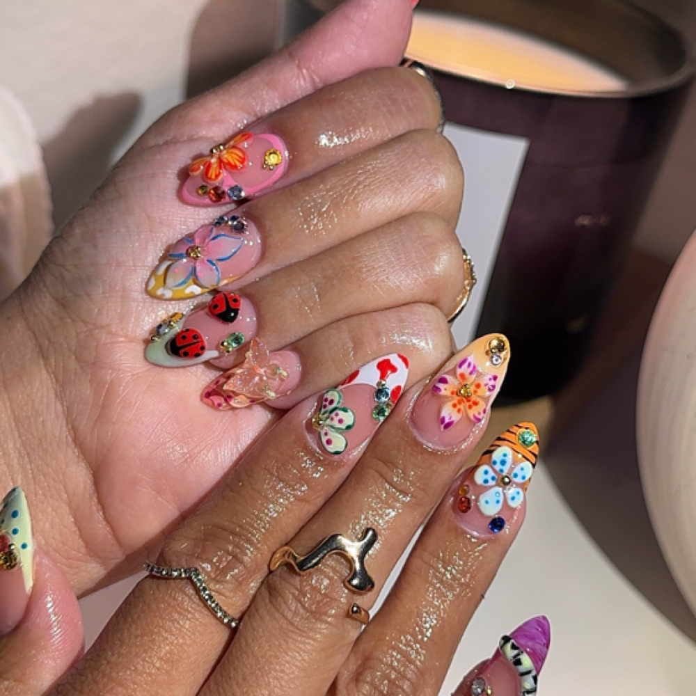 MEDIUM FULL SET ♡︎ (tier 4) at … in fullerton, CA