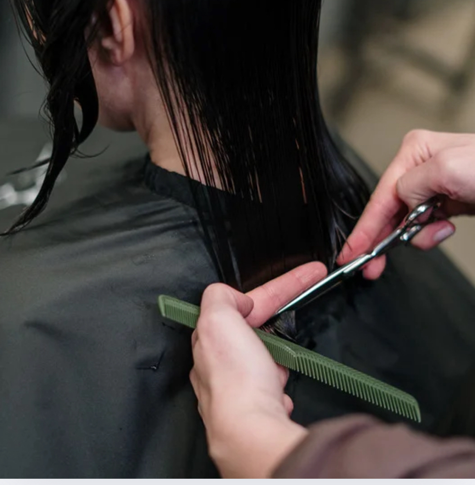 Haircut & Style