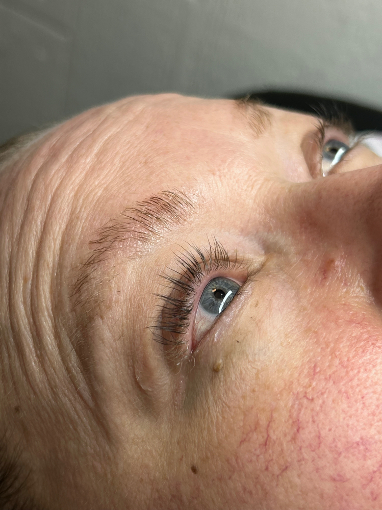 Lash Lift and Tint