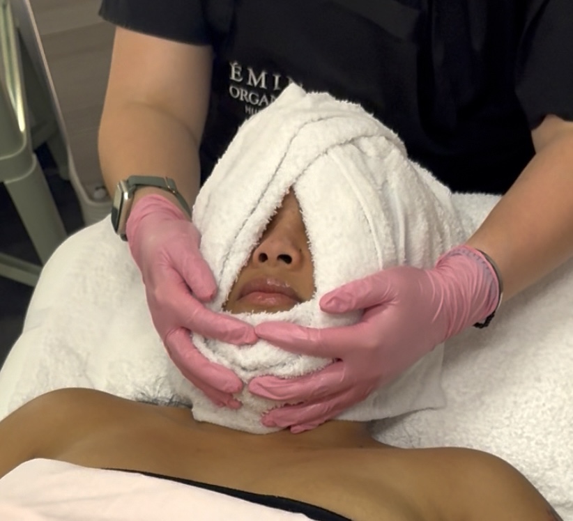 ✨ Serene Glow Custom Facial at Serene Glow in Holladay, UT