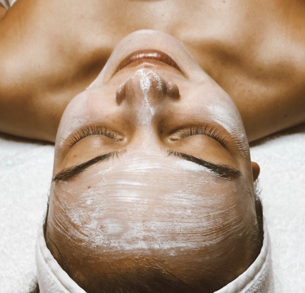 60 min Custom Facial