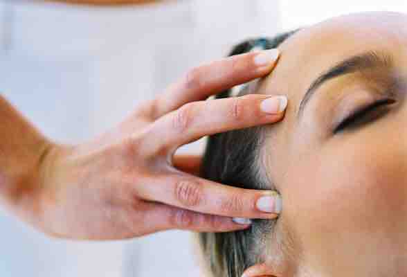 10 Minute Scalp And Face Massage