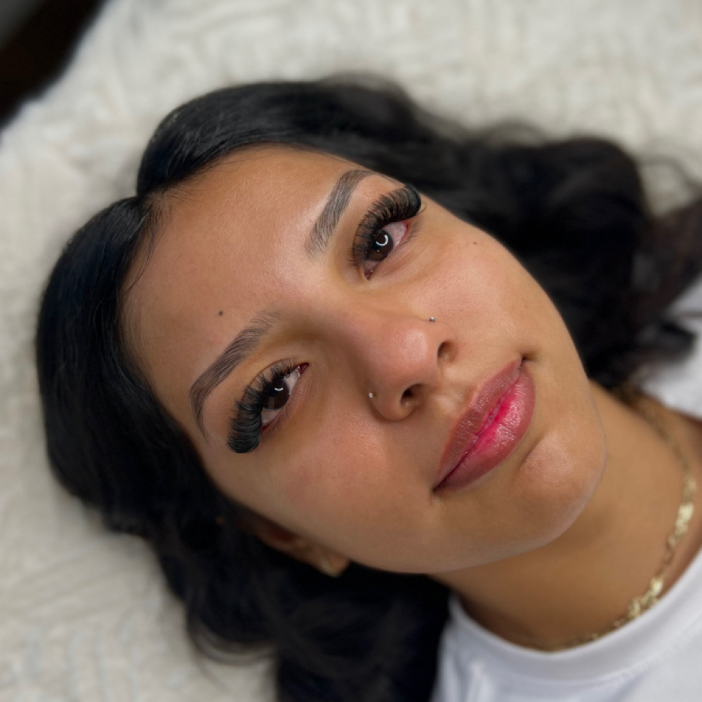 Mega Volume Full Set at Deluxe Beauty Bar in Orem, UT