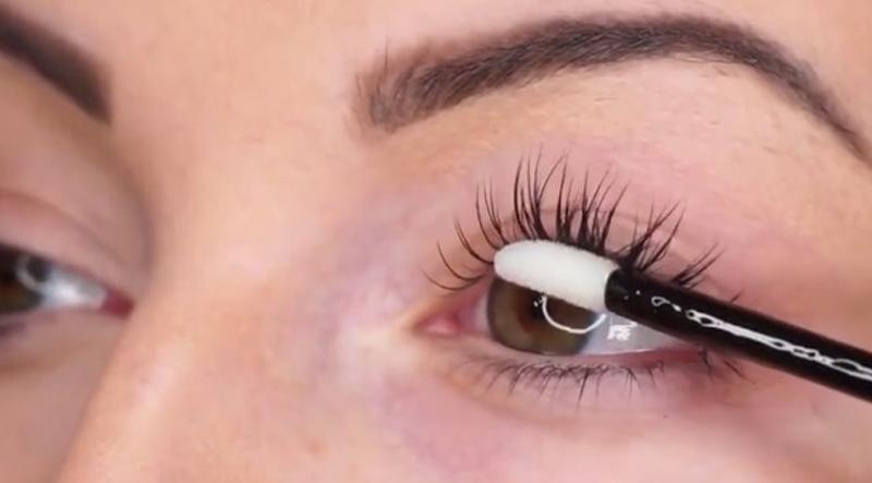 Lash Removal