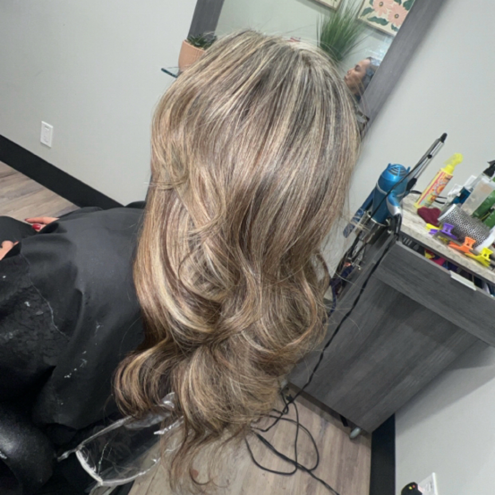 Full Highlights at Brooke Mackey Salon @Salons by JC Aliana Trace in Richmond, TX