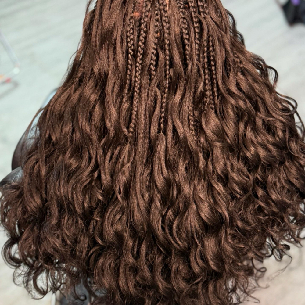Boho Curl Add On at Queen of knotless‼️👑 in Warren, MI