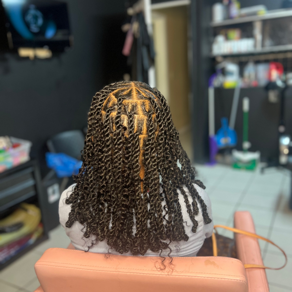 Invisible Locs at Improve My Mood in Atlanta, GA