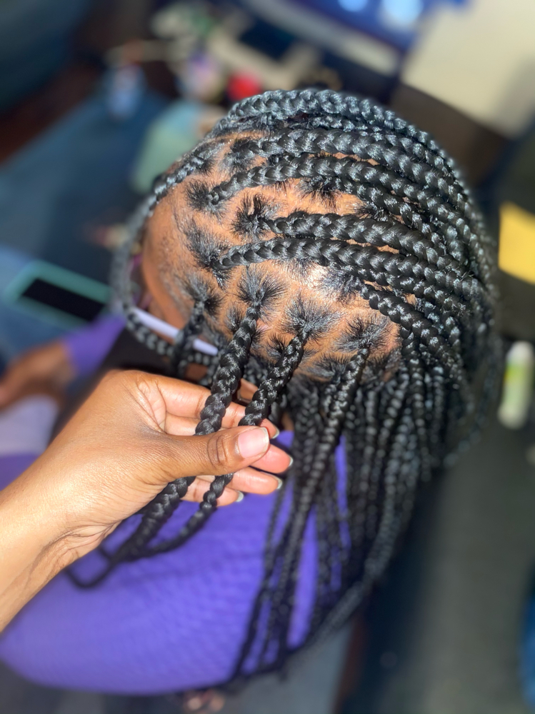 Medium Knotless Braids