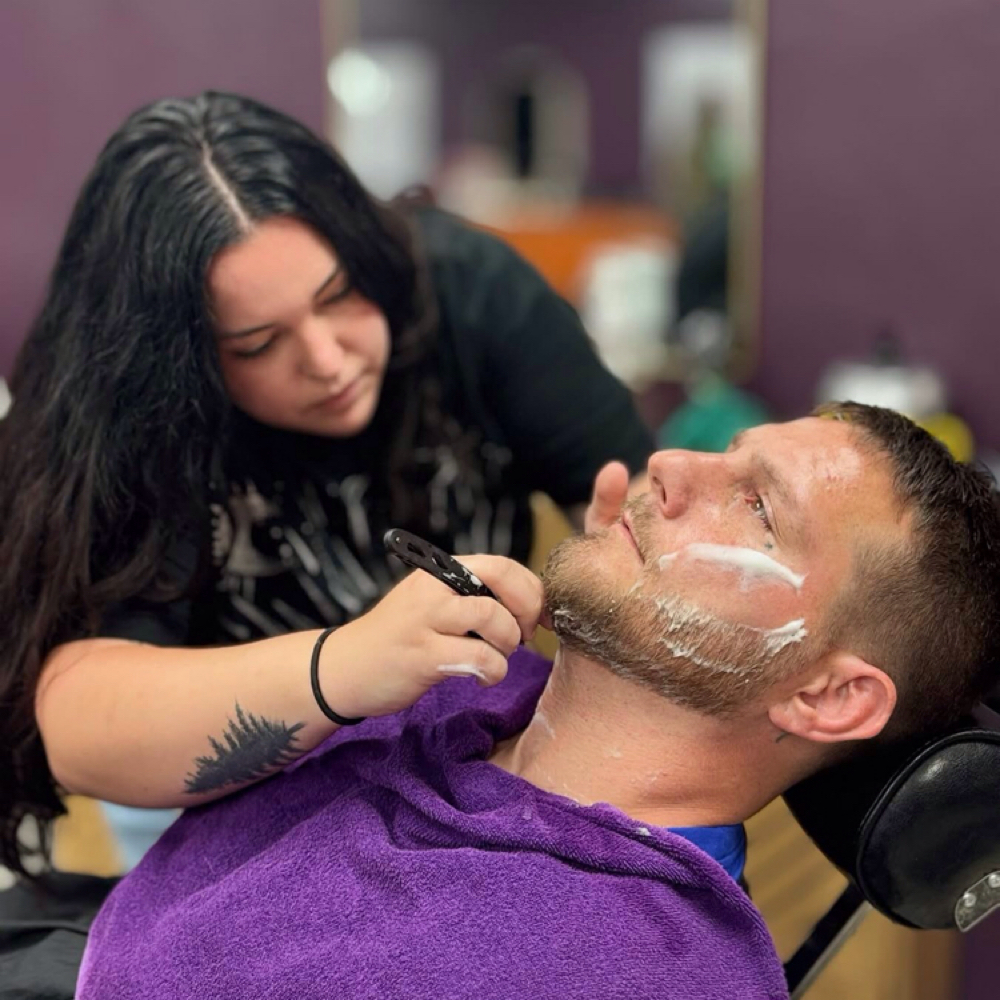 Hot Towel Razor Shave at Amelia’s Chair in West Monroe, LA