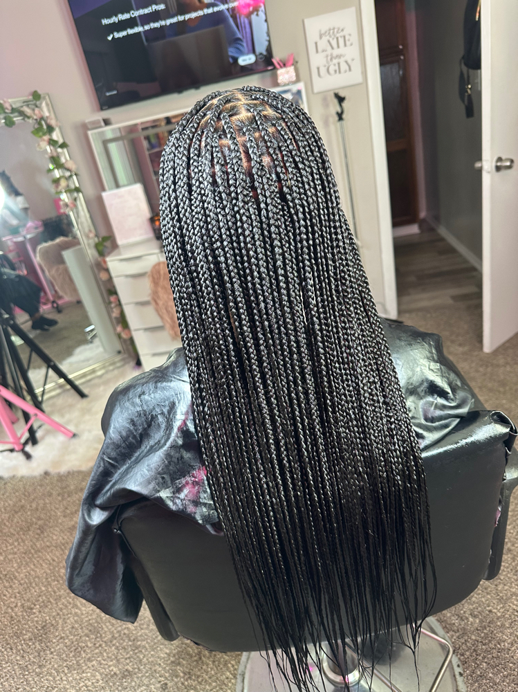 Smedium Knotless Braids at Pink Passion Beauty Parlor in Atlanta, GA