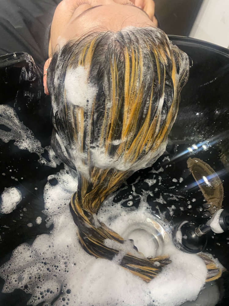 Sacred Salt Scalp Massage