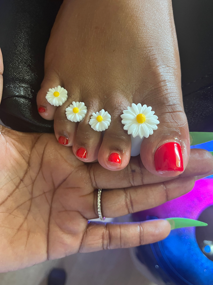 Toe Nail Polish Gel at Karefully Krafted in Saint Louis, MO