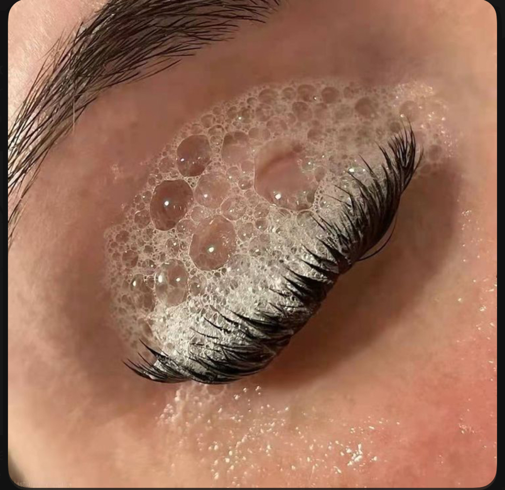 lash cleanse