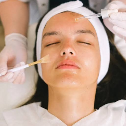 Express Glow Facial at Evey’s Lash & Beauty in New York, NY