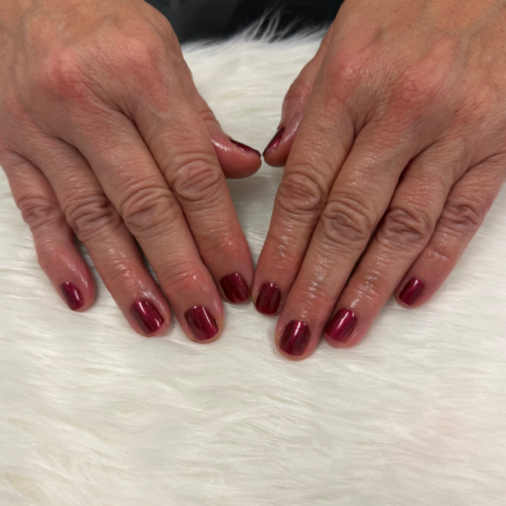 Gel Mani- Solid Color at Elsewhere Salon in Richmond, KY