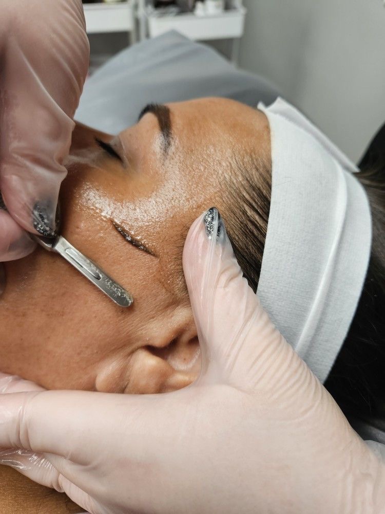 Deluxe Dermaplane Facial