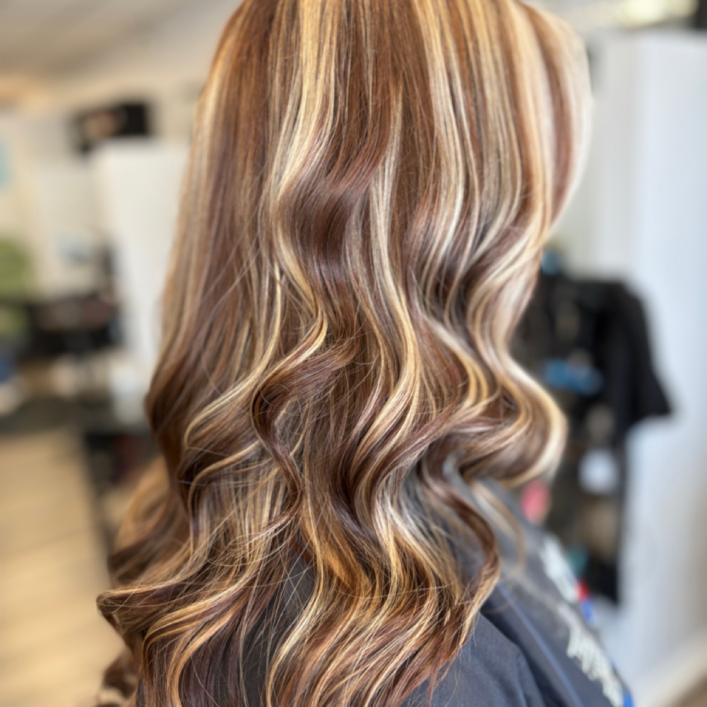 Highlights & Lowlights at luxuryhair in Lake Jackson, TX