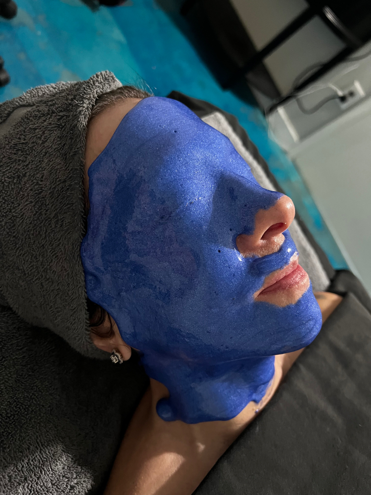Jelly Luxury Hydration Facial