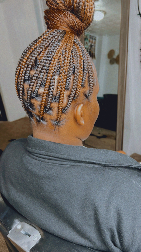 Medium Knotless