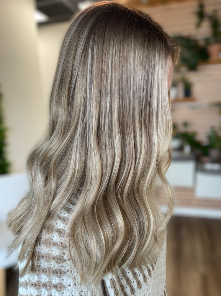 The Mini Blonding Experience
