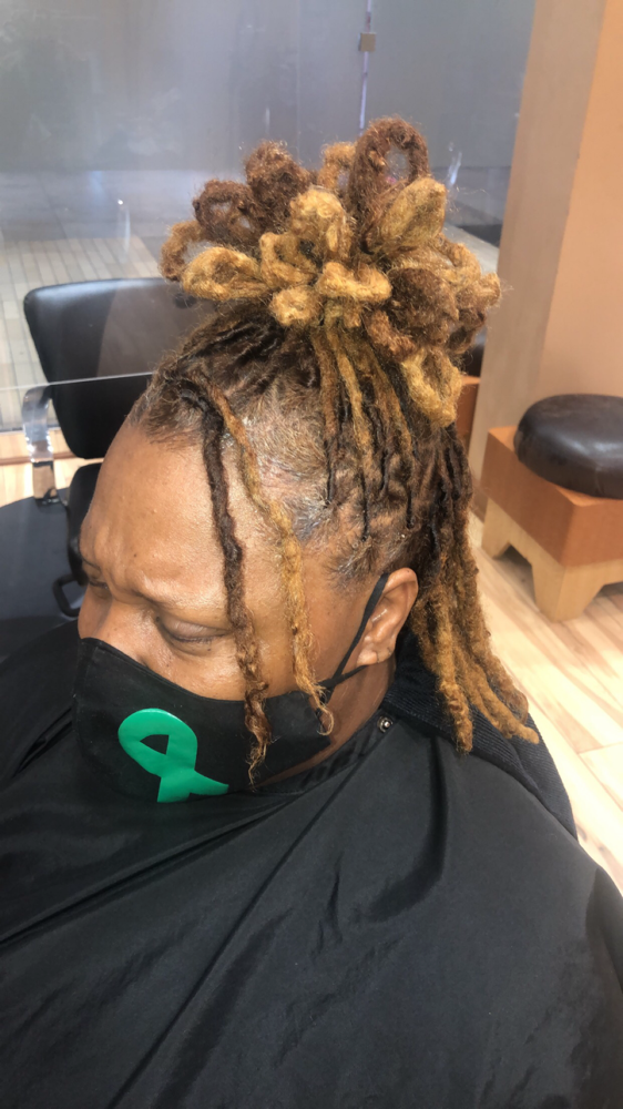 Loc Retwist & Style