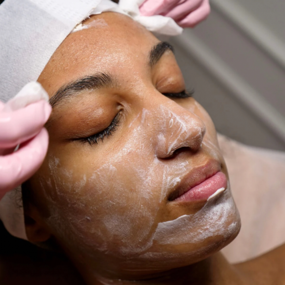 Fresh Face Facial at The Aesthetic Collective in Roseville, MI
