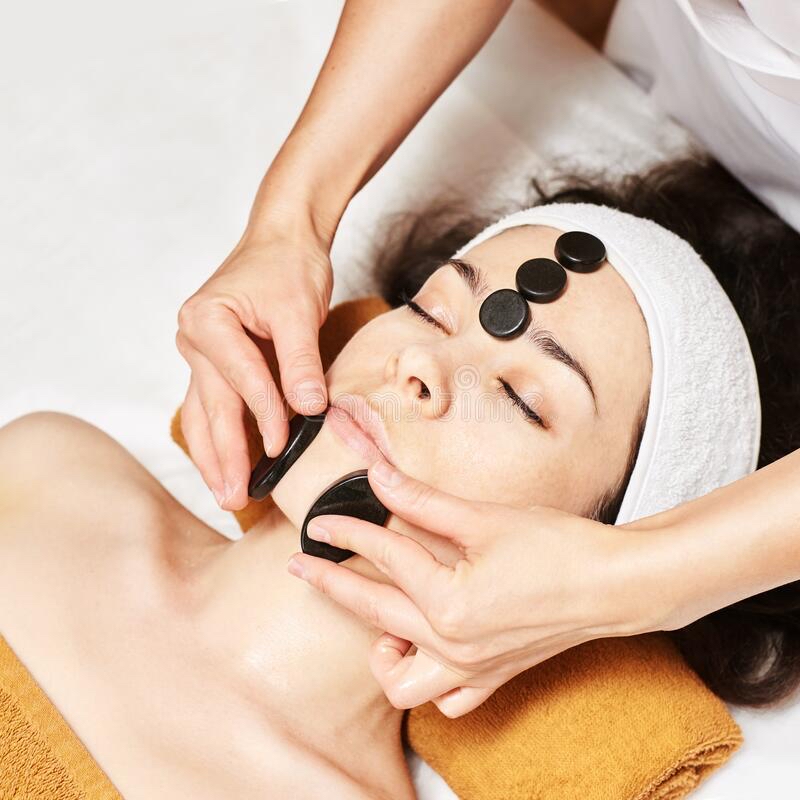 Basic Facial & Hot Stones